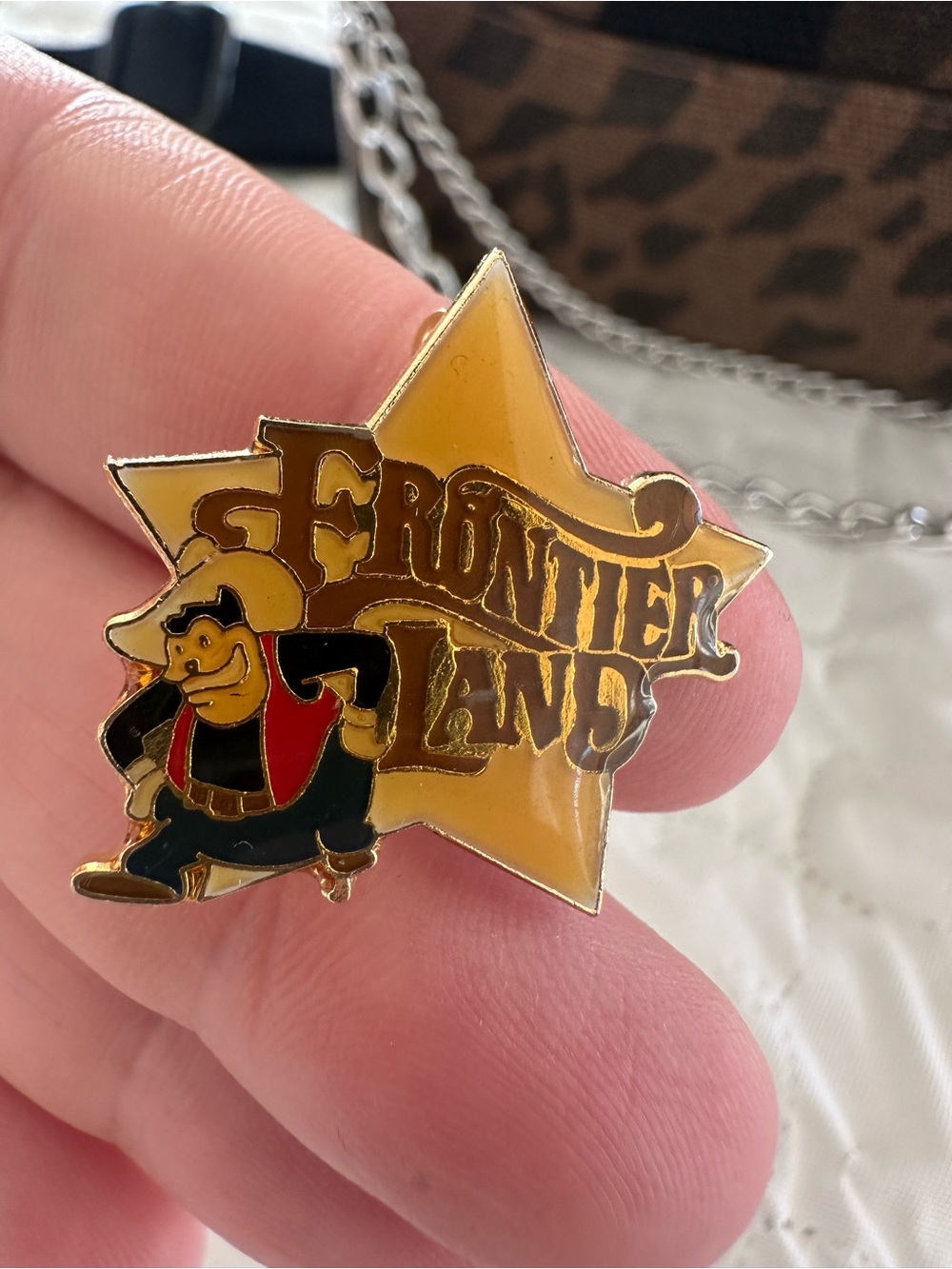 Vintage Disney Frontierland Star Brooch in Yellow and Black
